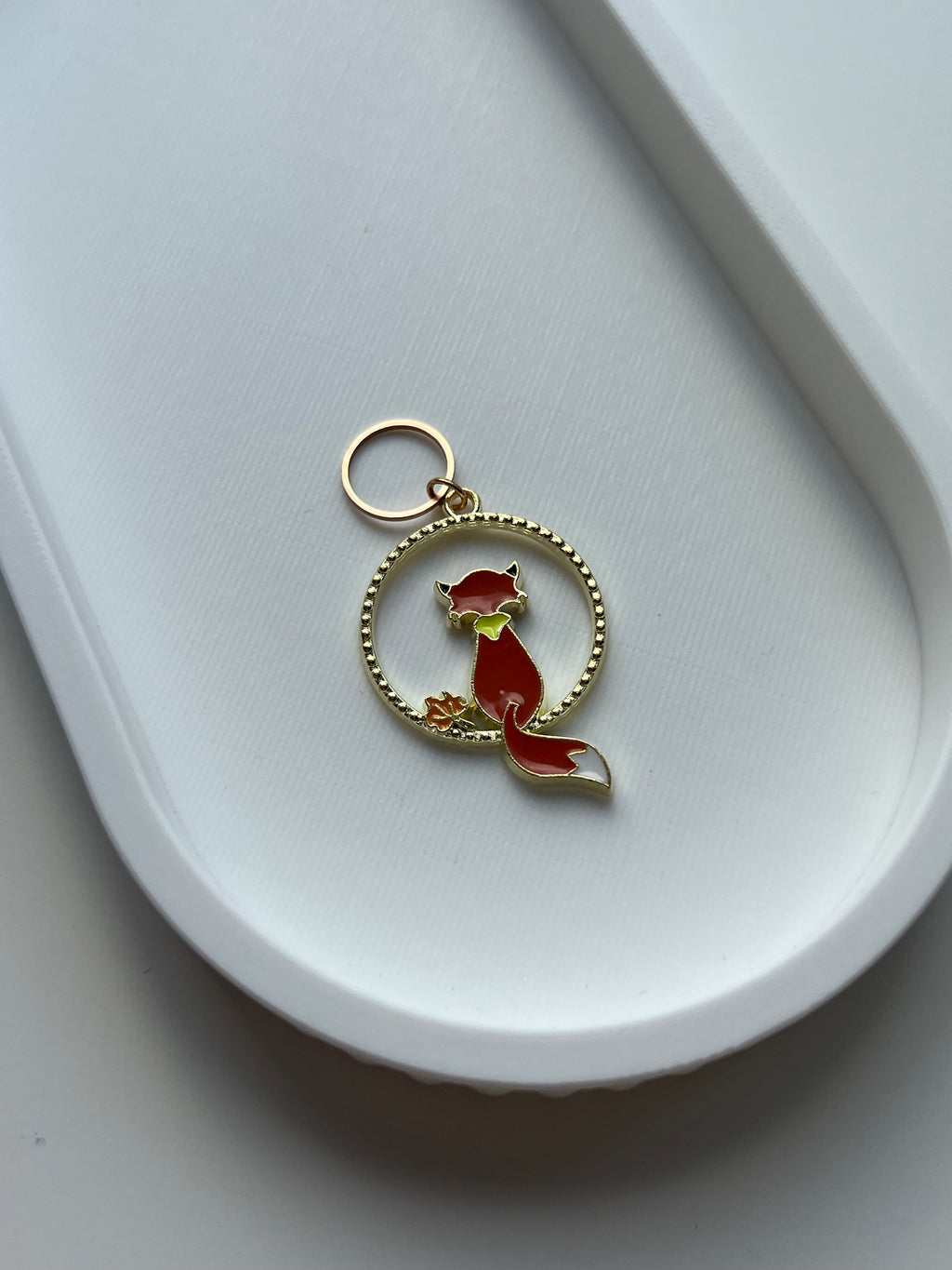 Fox in a Ring