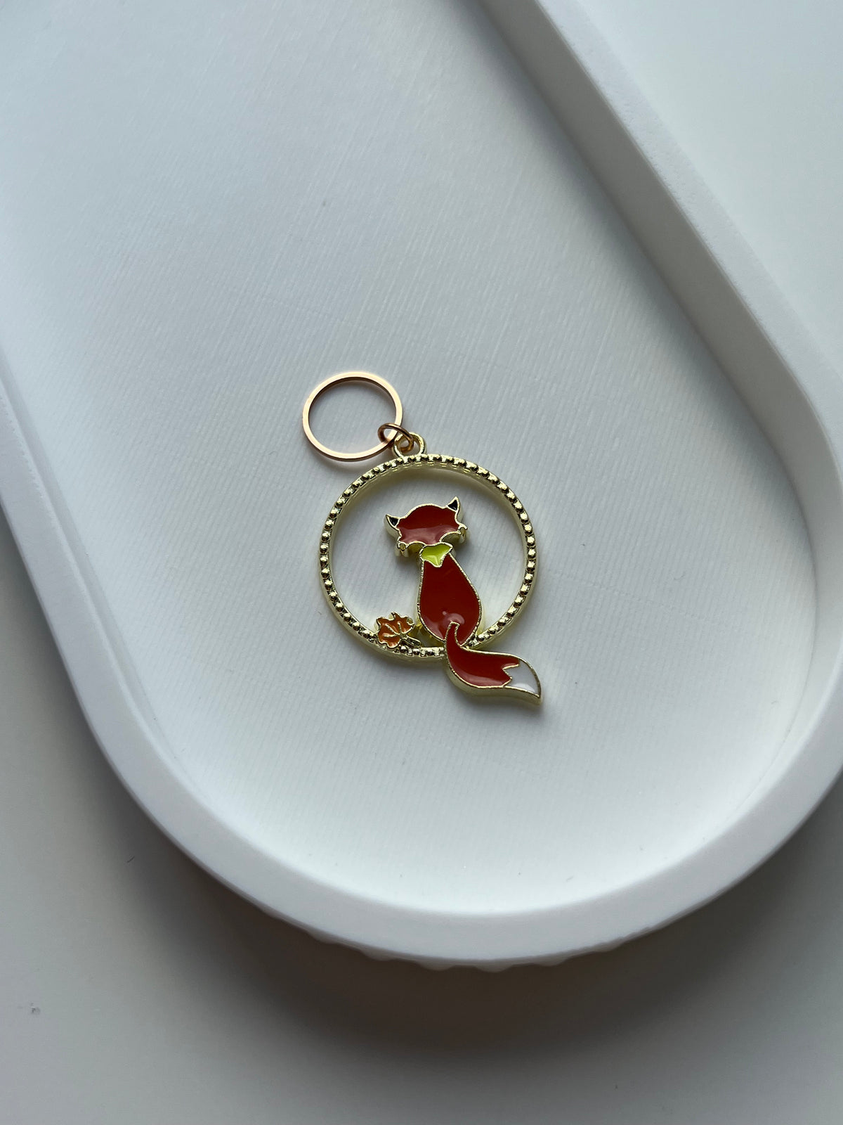 Fox in a Ring