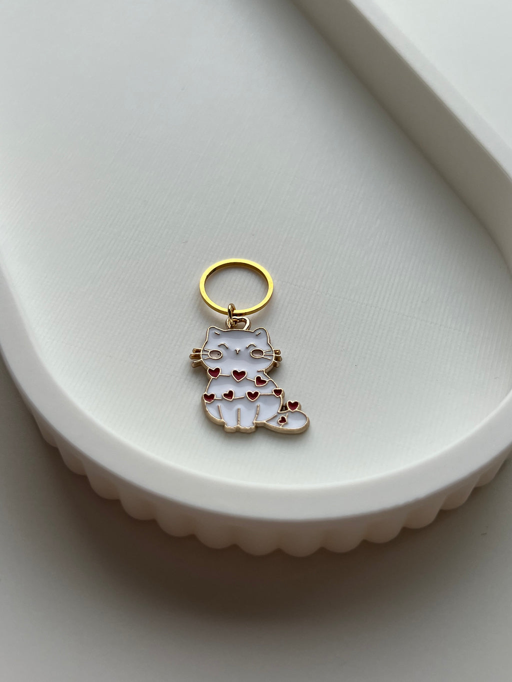 Cats in Hearts
