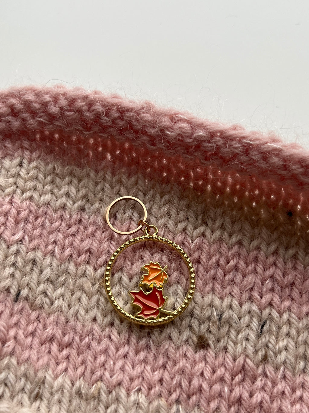 Leaves in a Ring