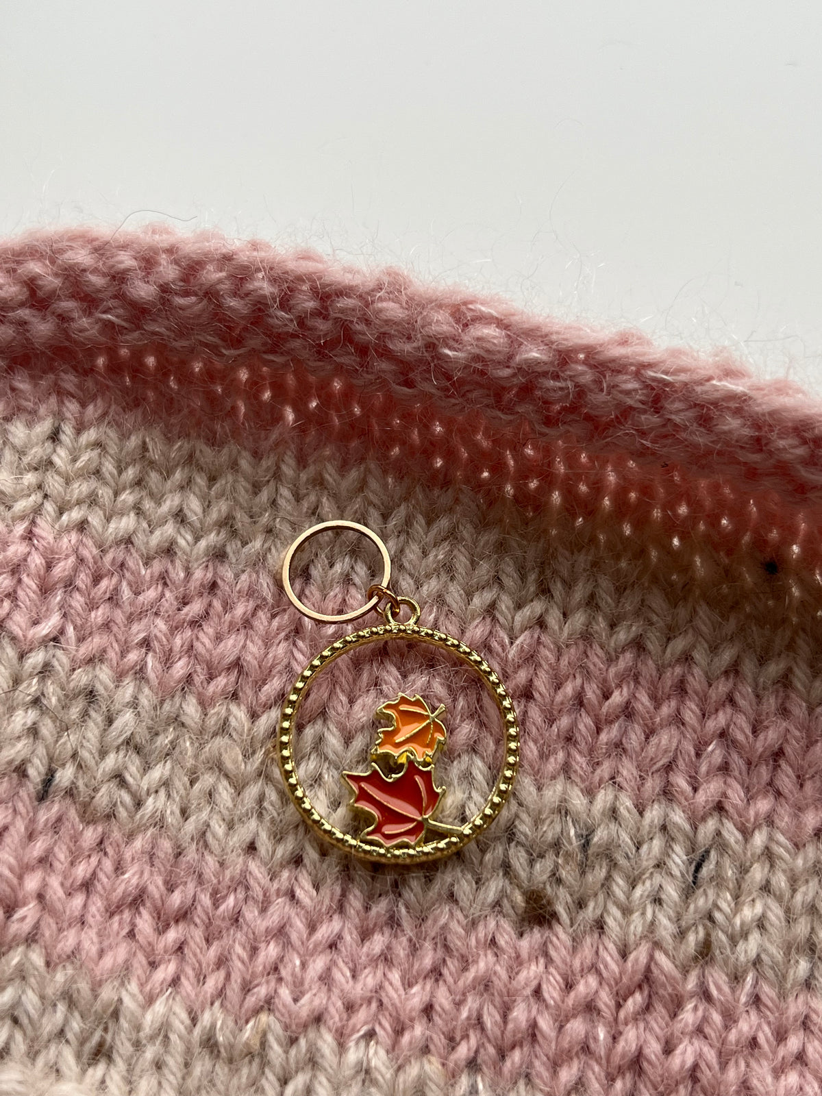 Leaves in a Ring